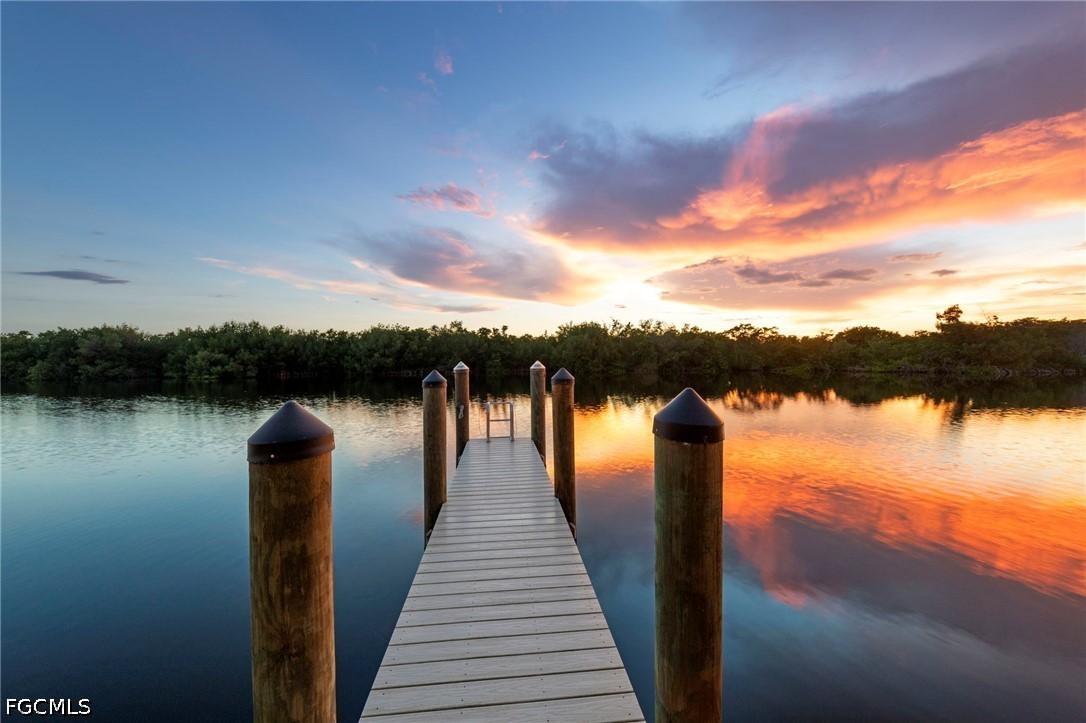 Dock