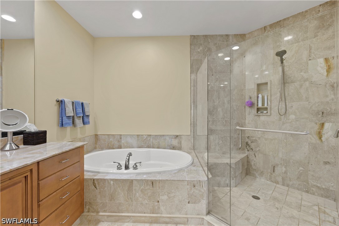 4951 Bonita Bay Unit Ph 302, Bonita Springs, FL 34134