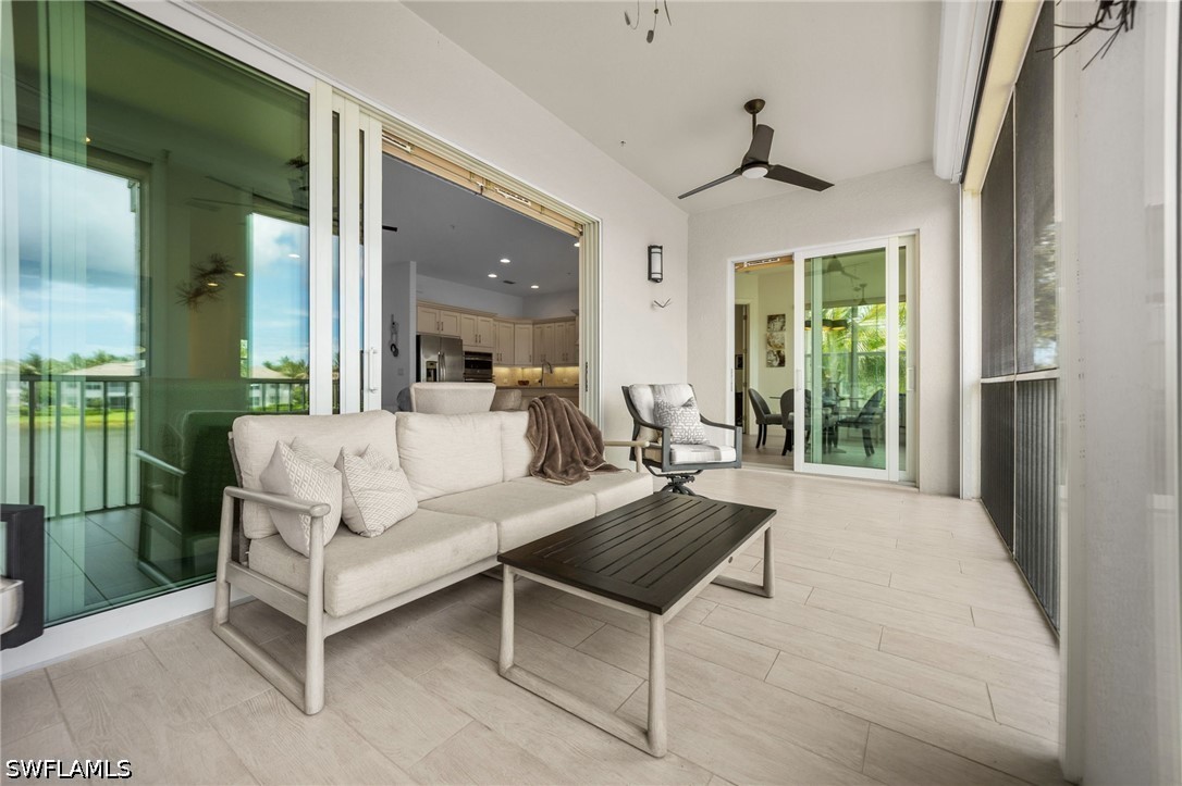8062 Signature Club Unit 201, Naples, FL 34113