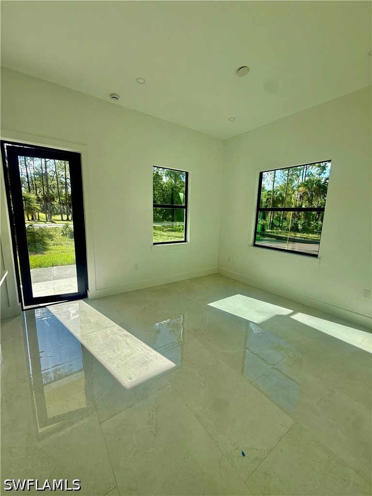 3144 10th, Naples, FL 34120
