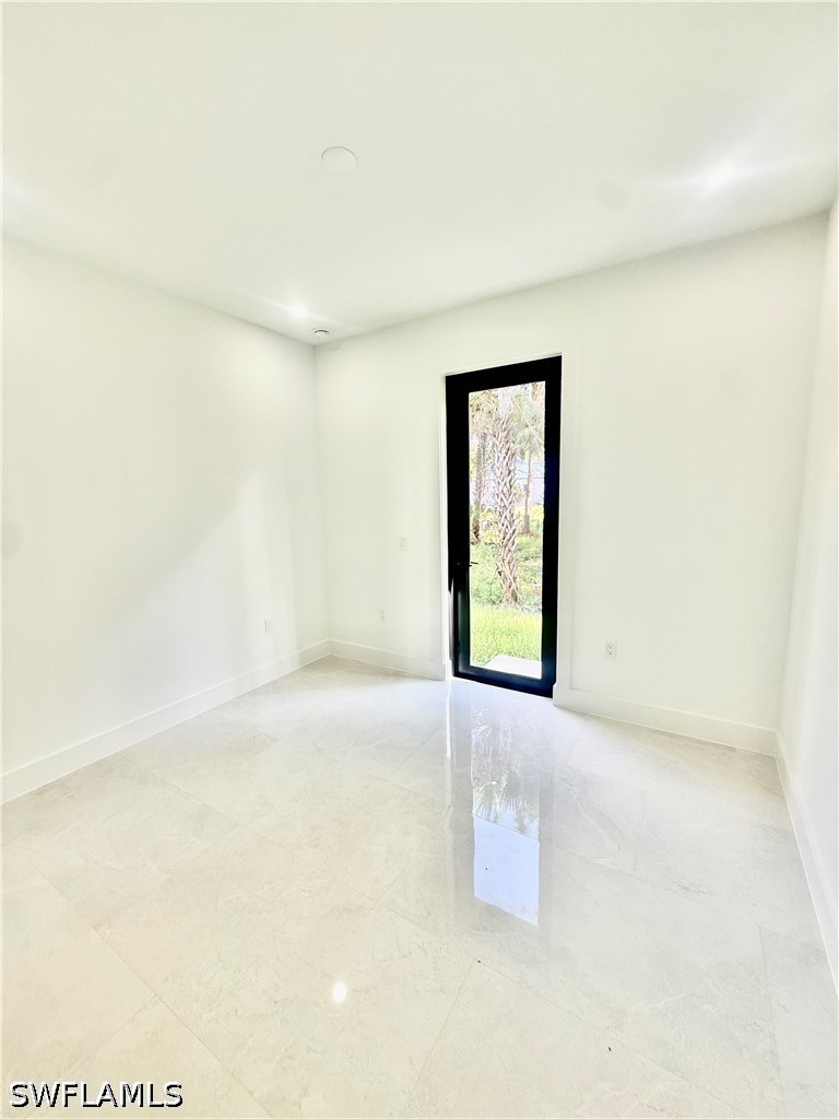 3144 10th, Naples, FL 34120