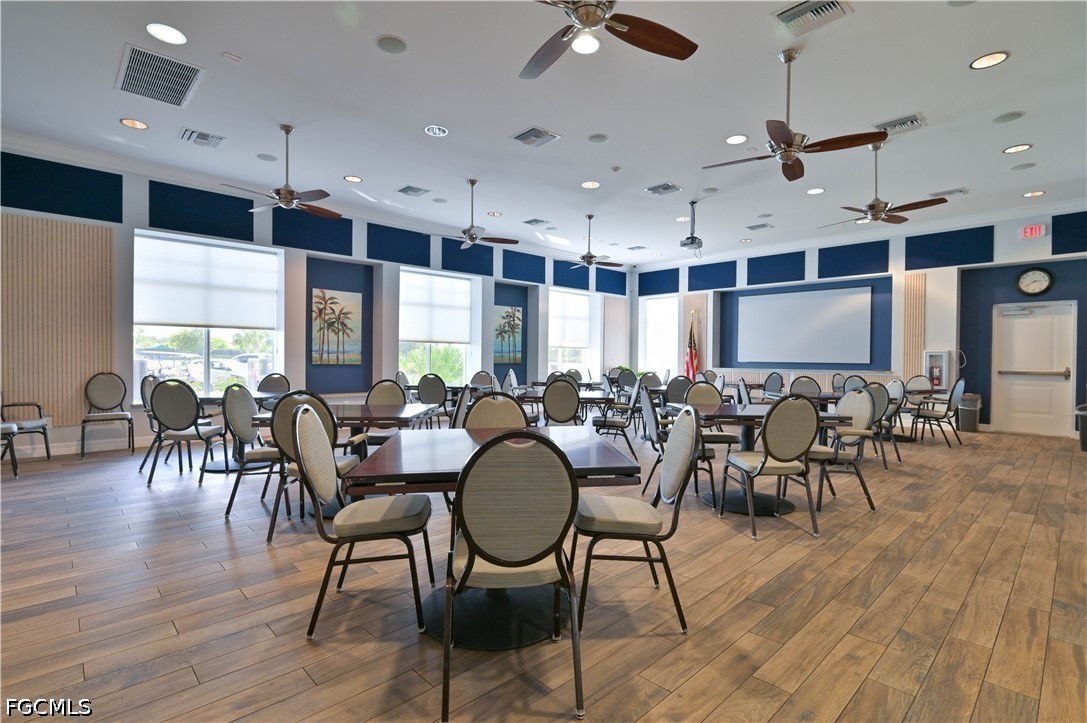 DiningArea