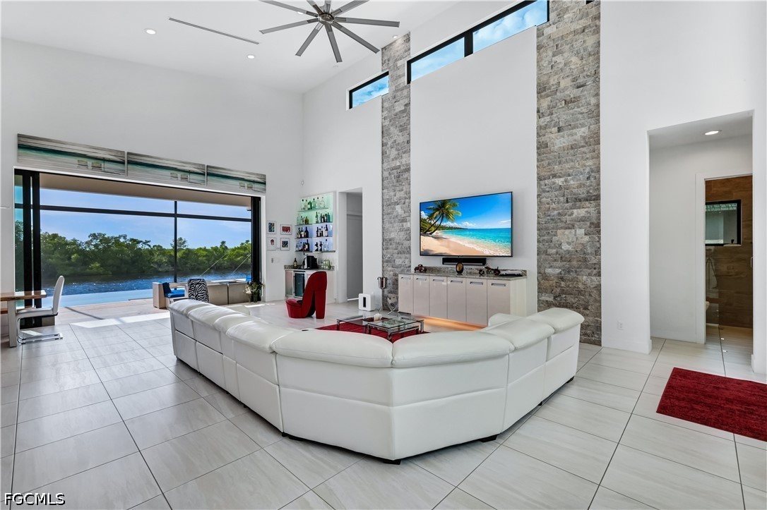 4408 28th, Cape Coral, FL 33914