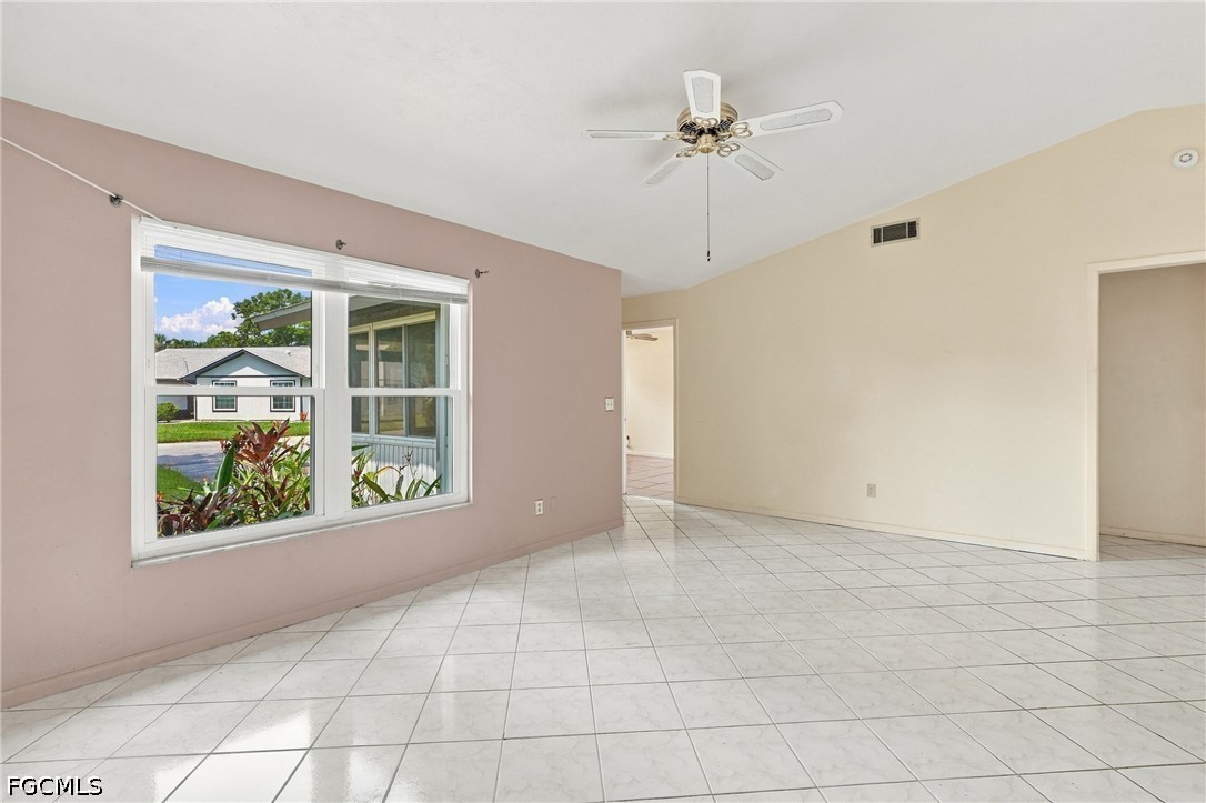 10431 New Bedford, Lehigh Acres, FL 33936