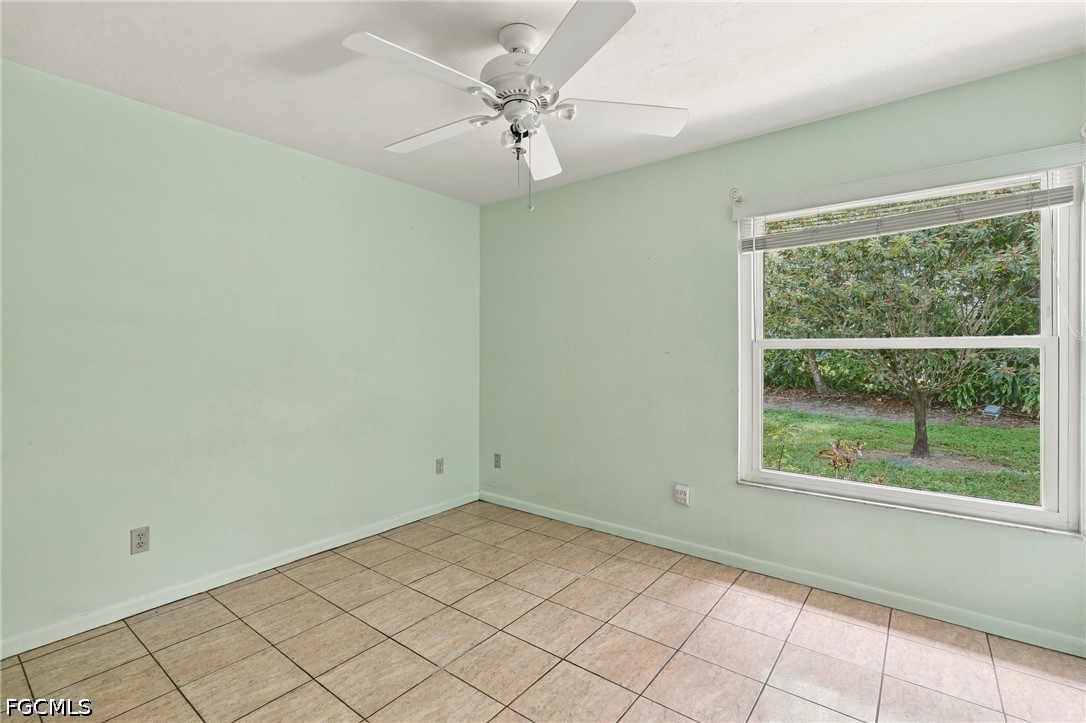 10431 New Bedford, Lehigh Acres, FL 33936