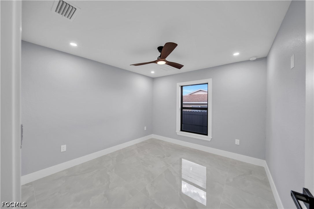 2124 16th, Cape Coral, FL 33909