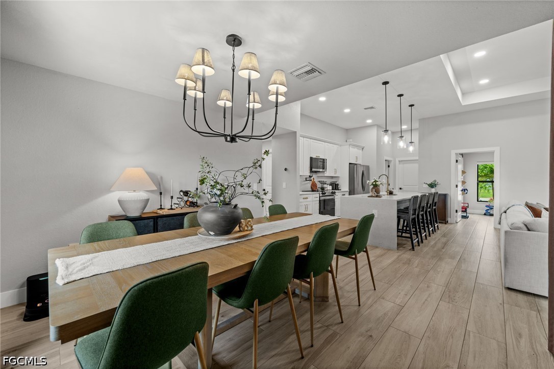 DiningArea