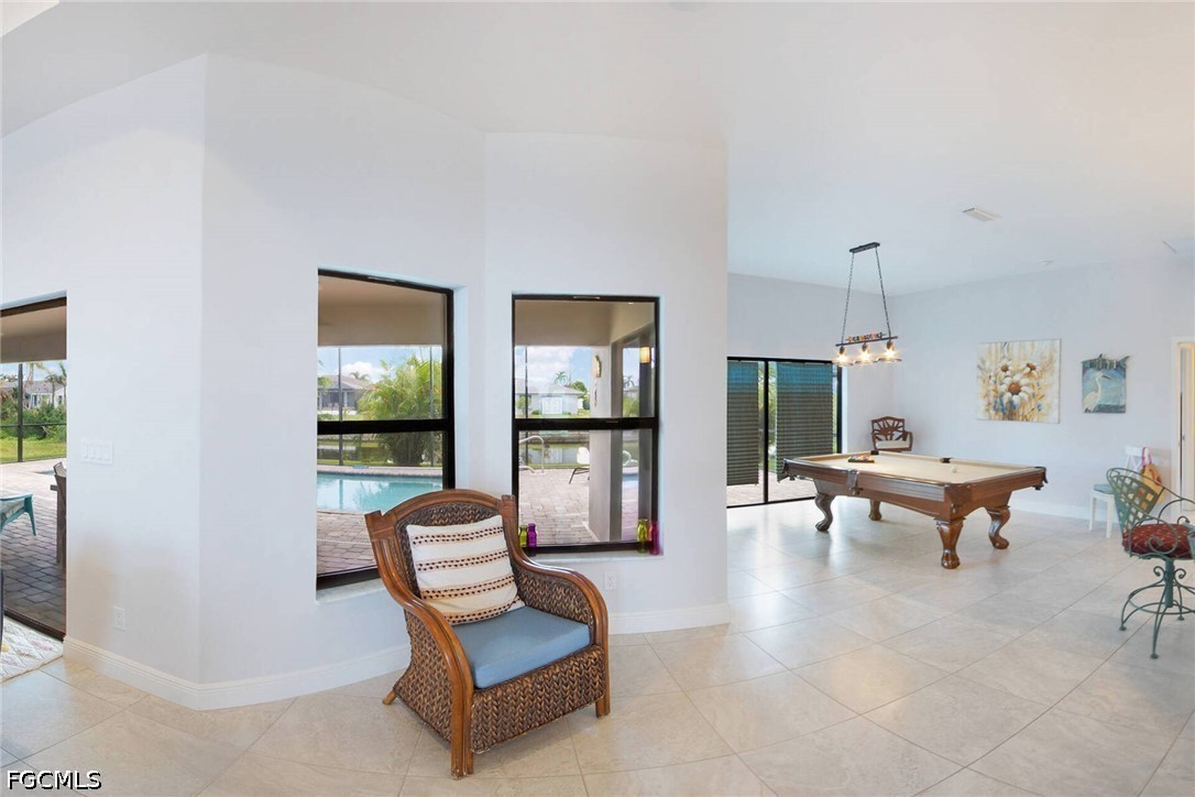 2712 4th, Cape Coral, FL 33914