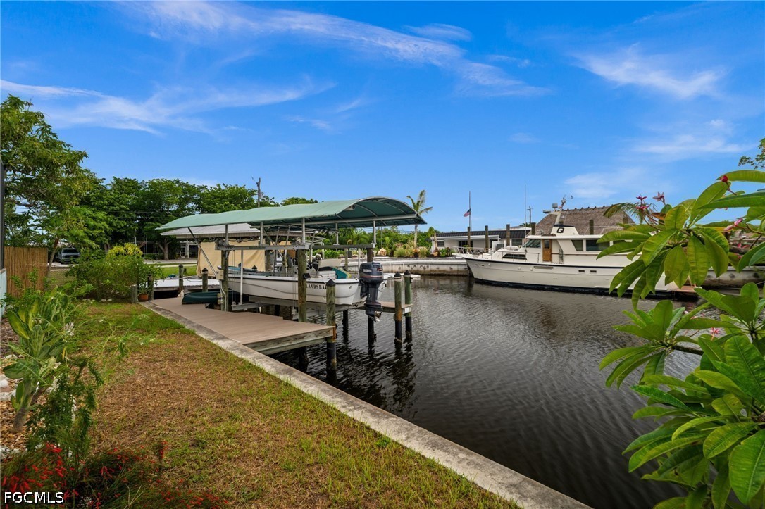 Dock