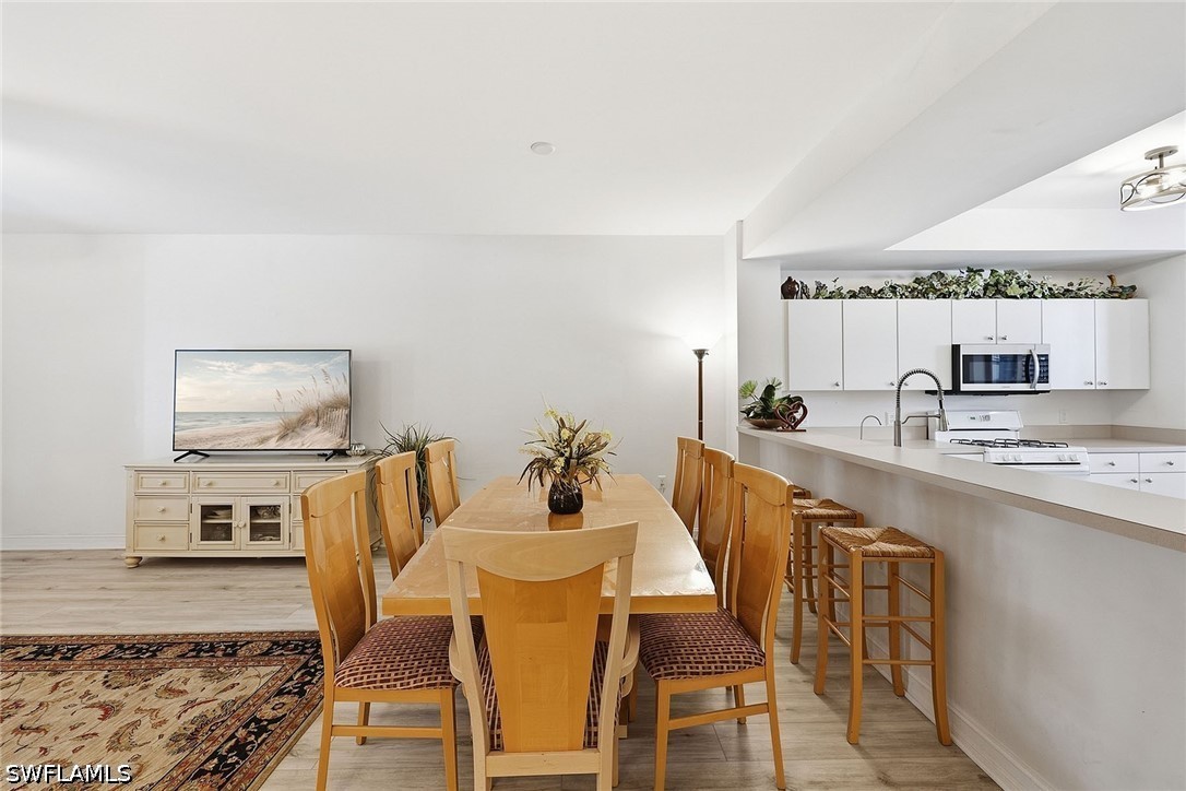 DiningArea
