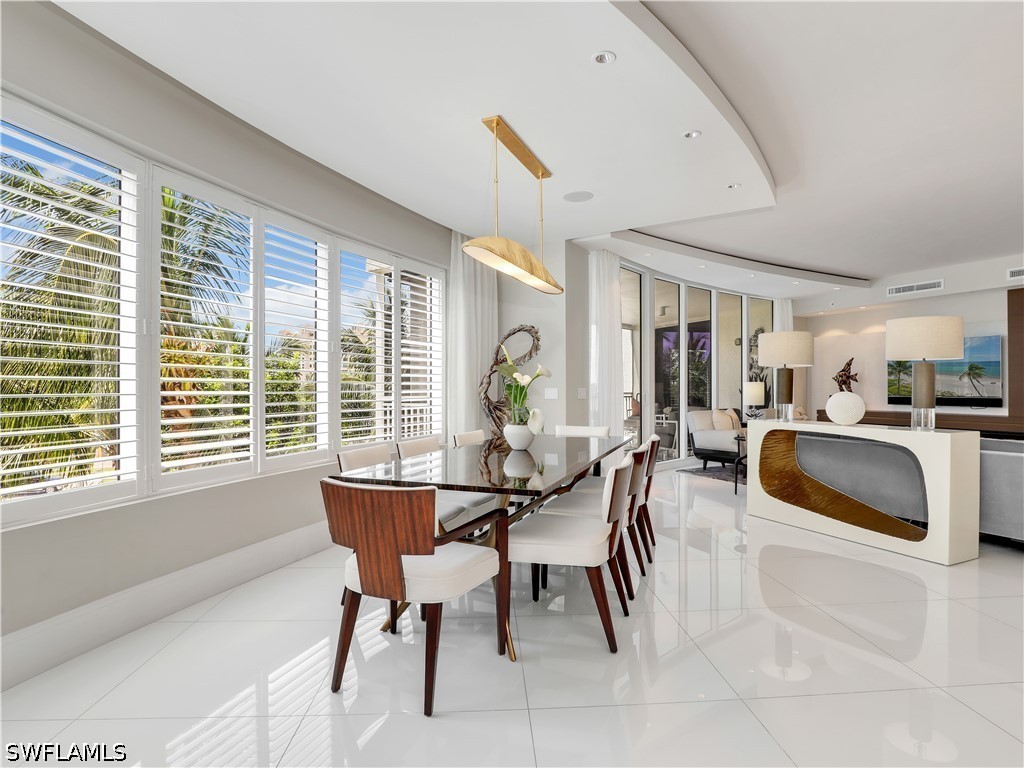 DiningArea