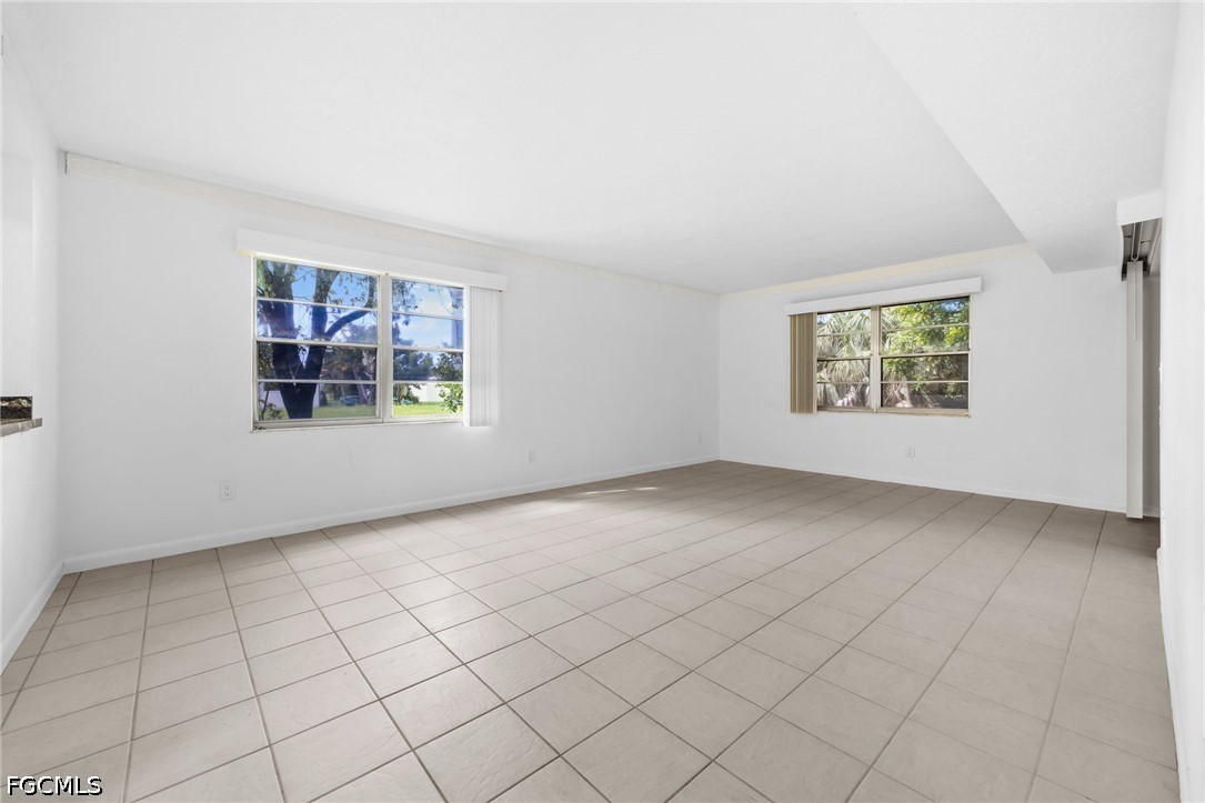 4426 Santa Barbara Unit 101, Cape Coral, FL 33914