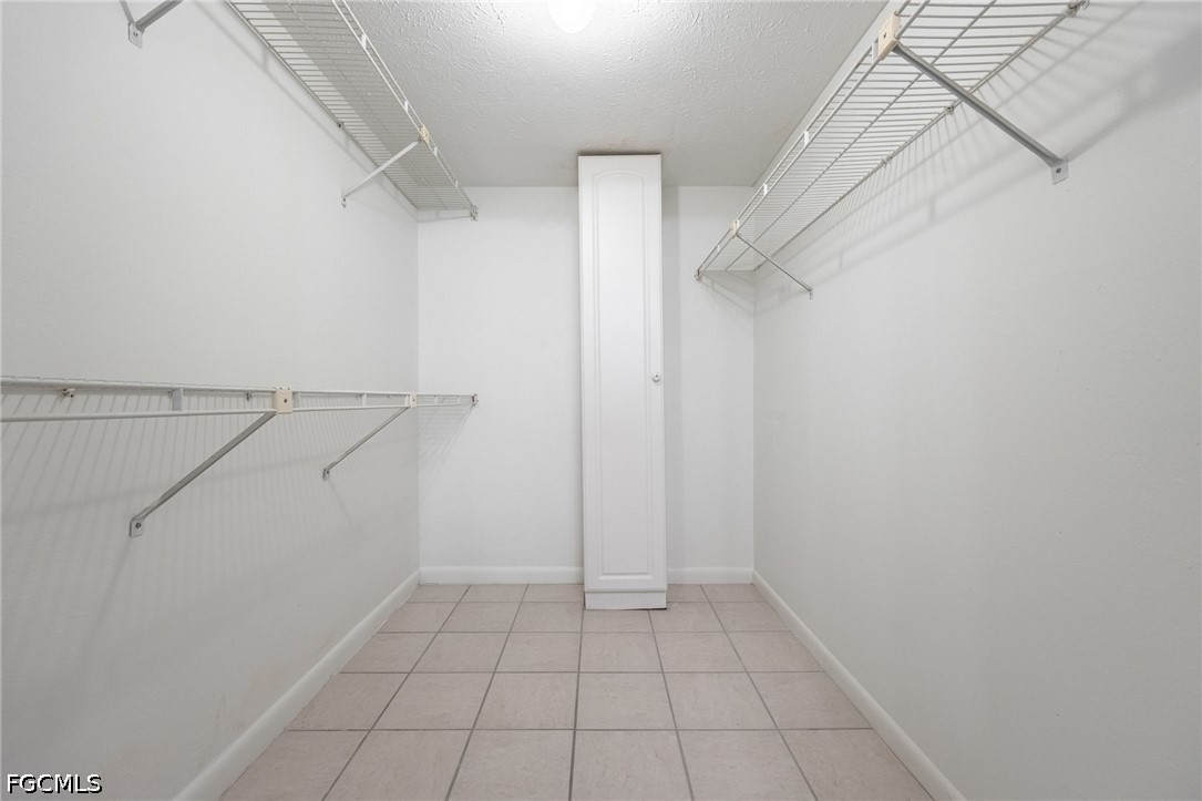 WalkInClosets
