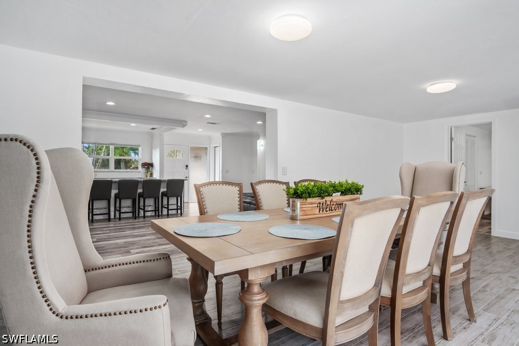 DiningArea