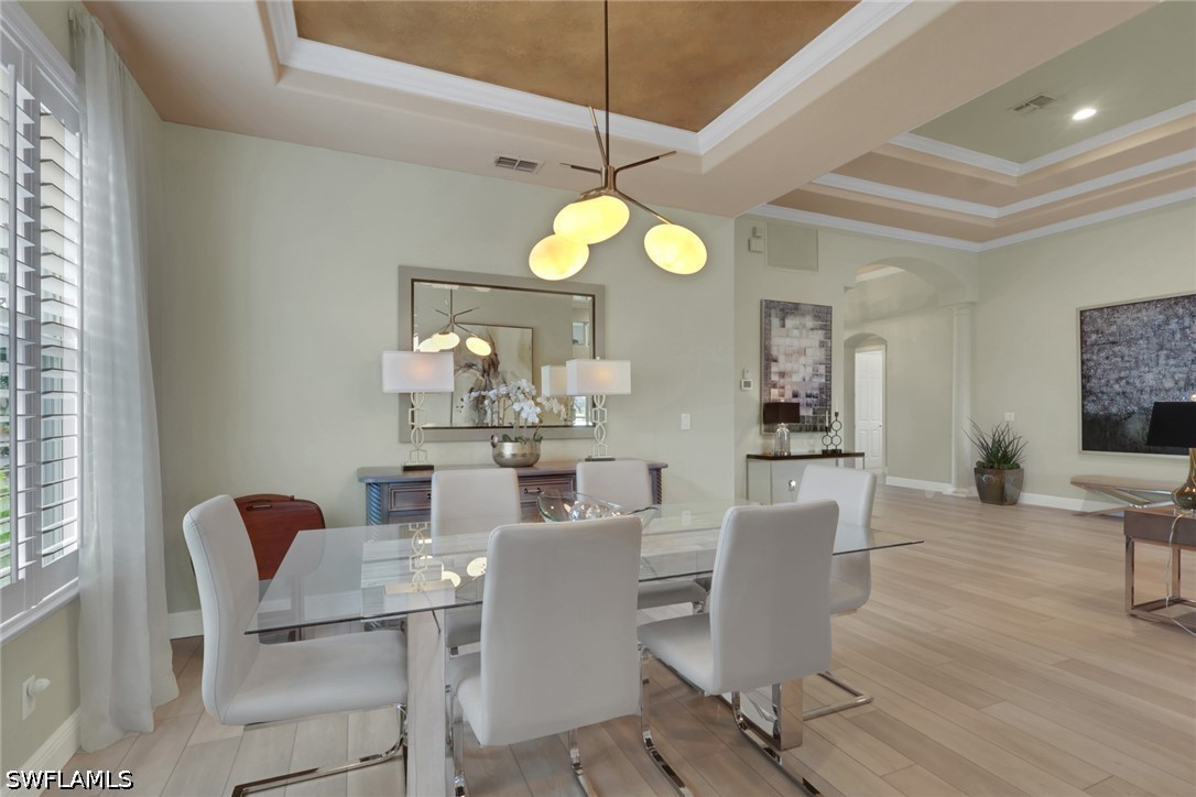 DiningArea