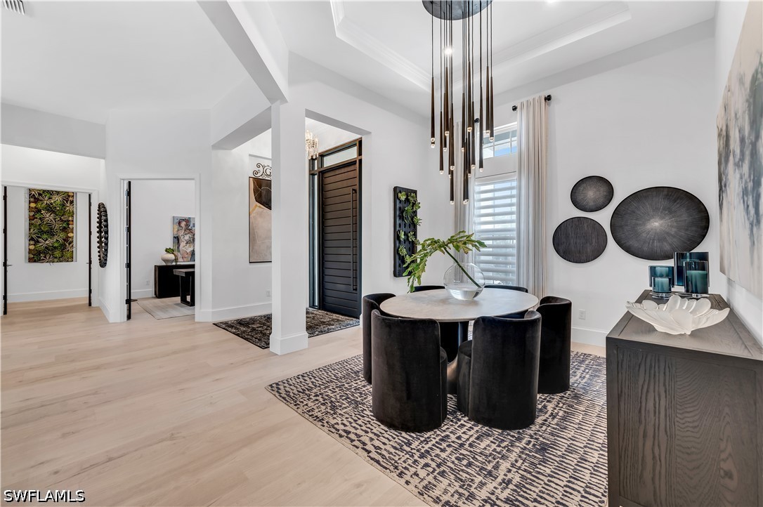 DiningRoom
