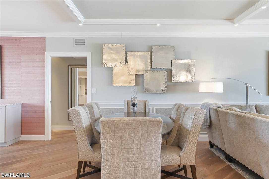 DiningArea