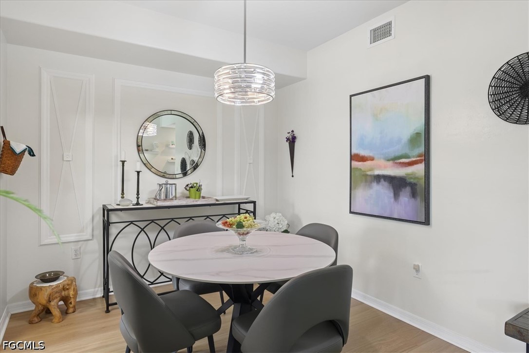 DiningArea