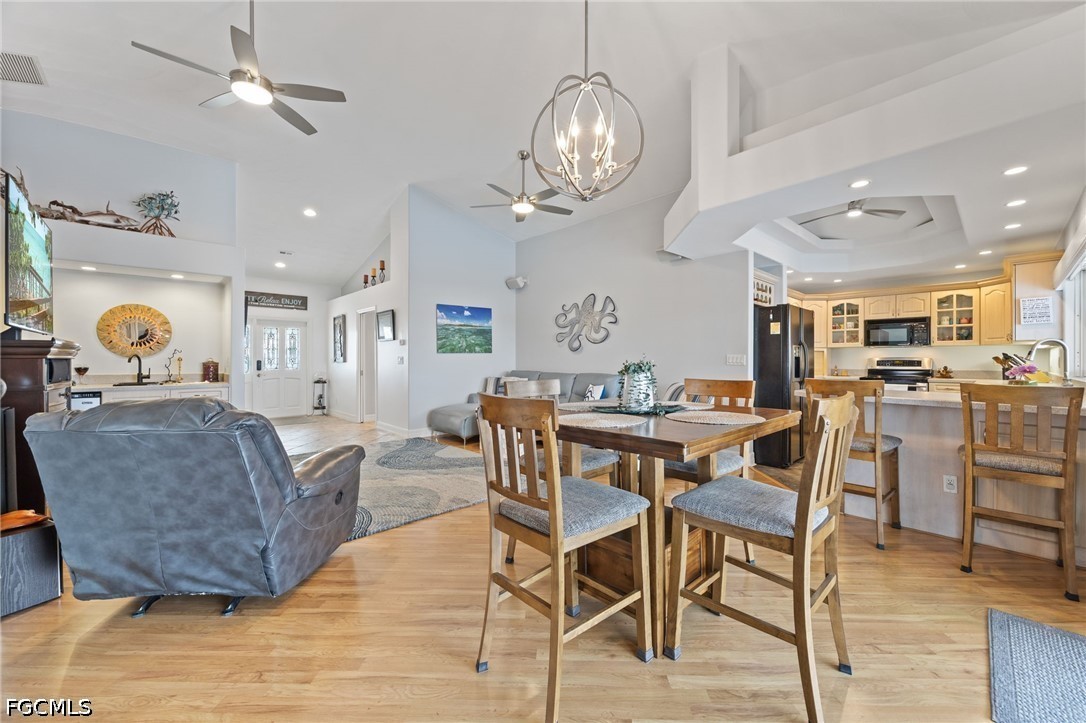 DiningArea