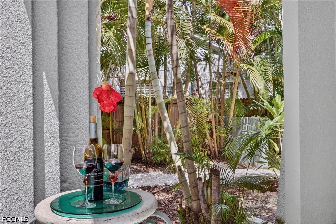 817/825 Julia, Fort Myers, FL 33916