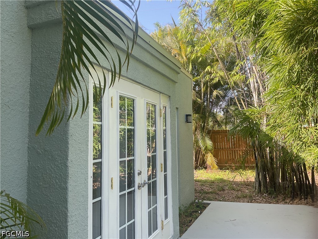 817/825 Julia, Fort Myers, FL 33916