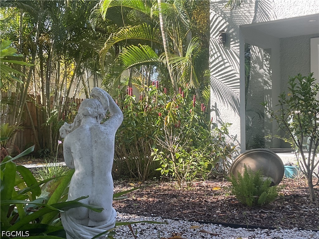 817/825 Julia, Fort Myers, FL 33916