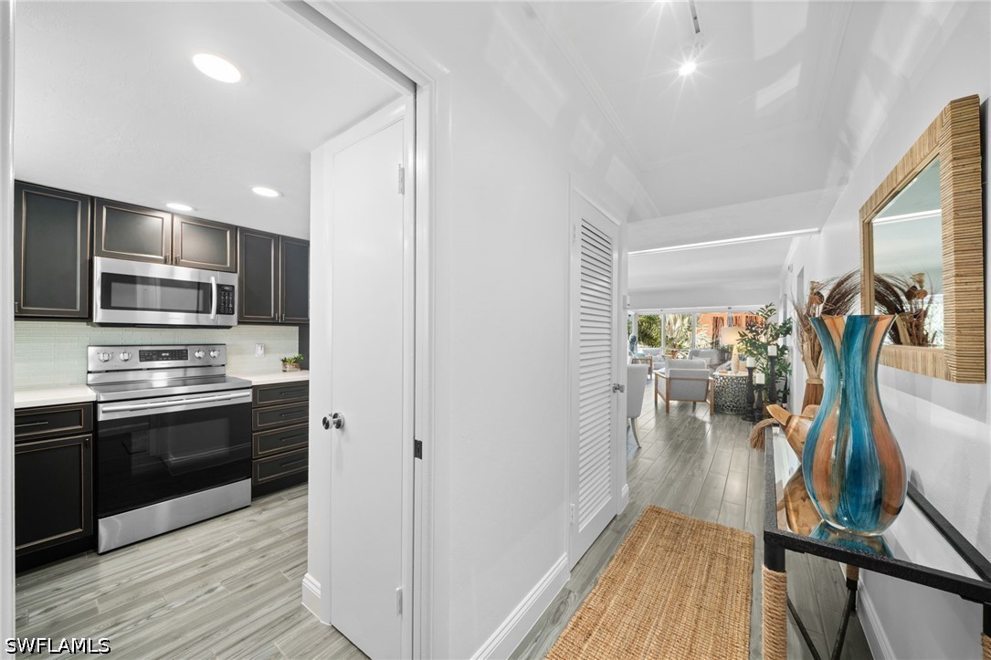 280 2nd Unit 303, Naples, FL 34102