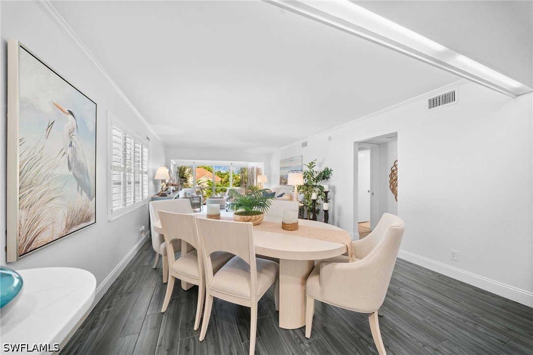 DiningArea