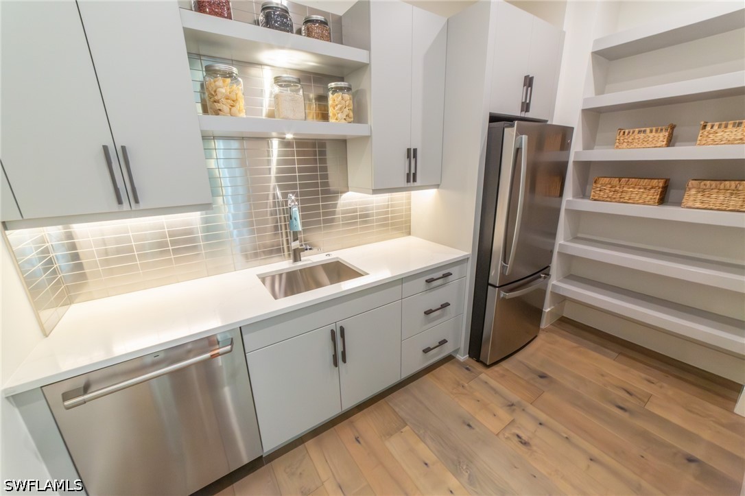 18 Caribbean, Naples, FL 34108