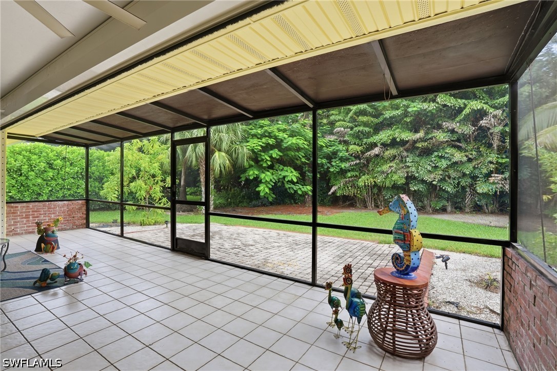 201 Palmetto Dunes, Naples, FL 34113