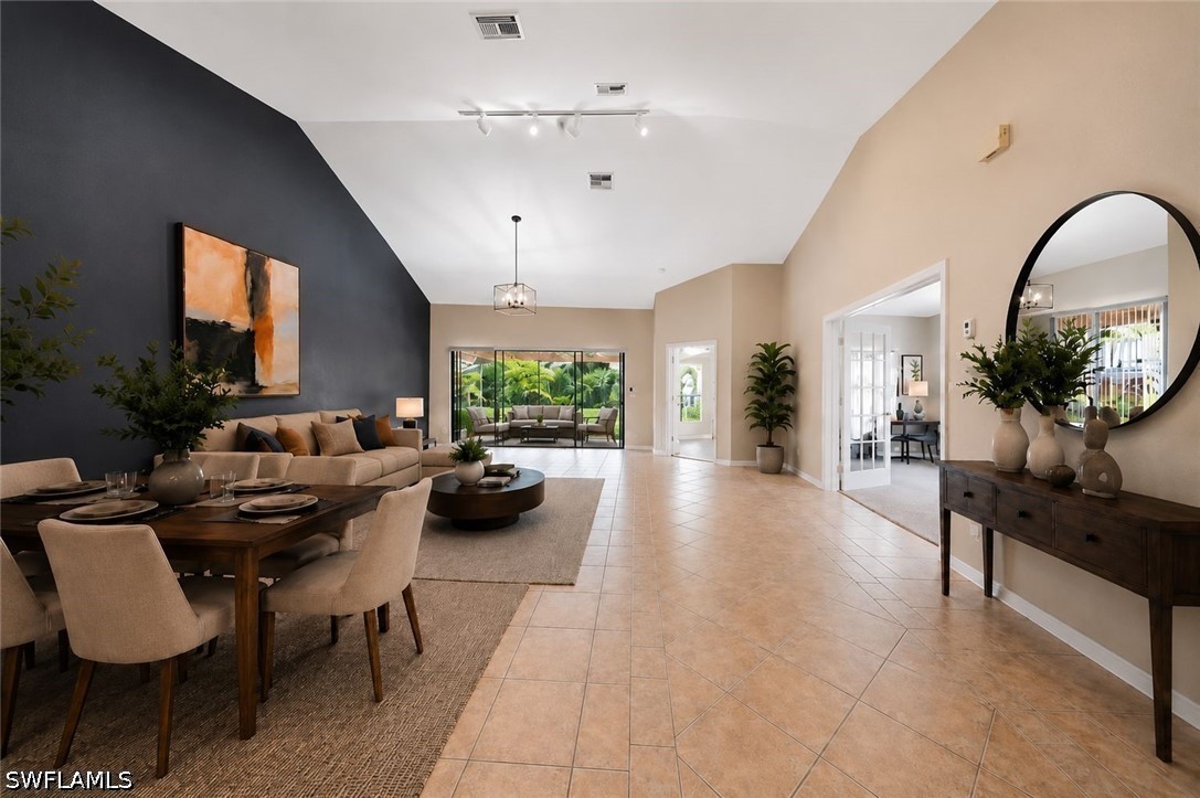 430 Saint Andrews Unit 6, Naples, FL 34113
