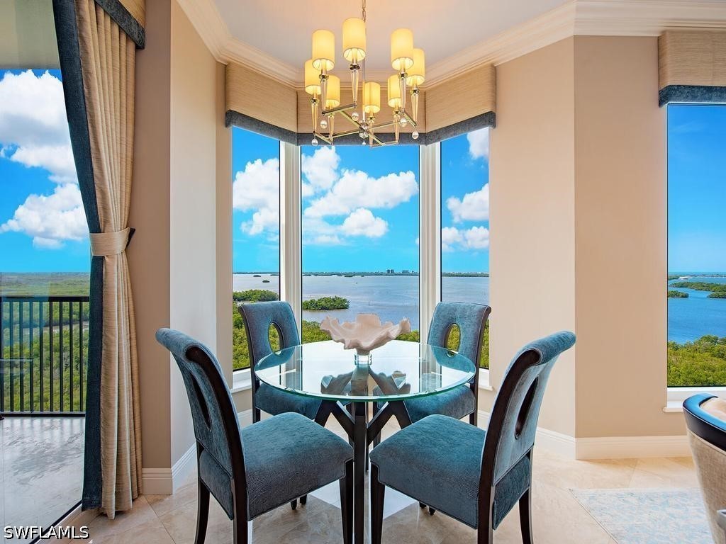 DiningArea
