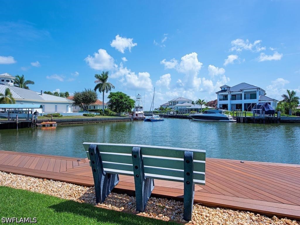 Dock