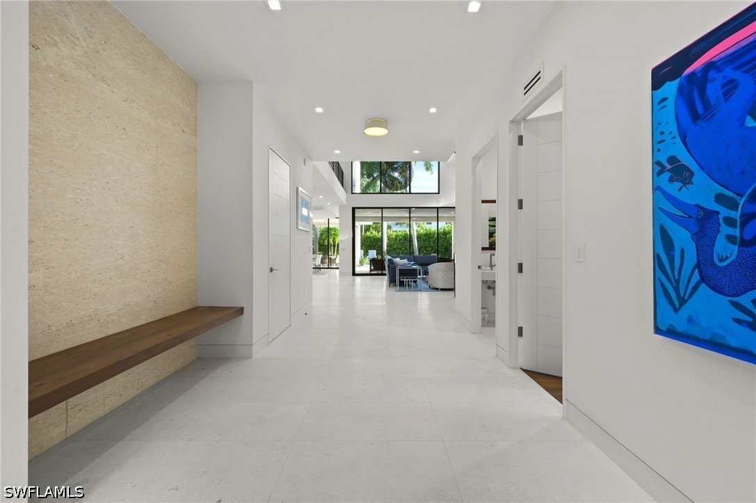376 1st, Naples, FL 34102