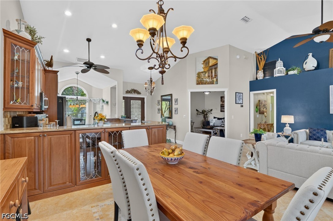 DiningArea