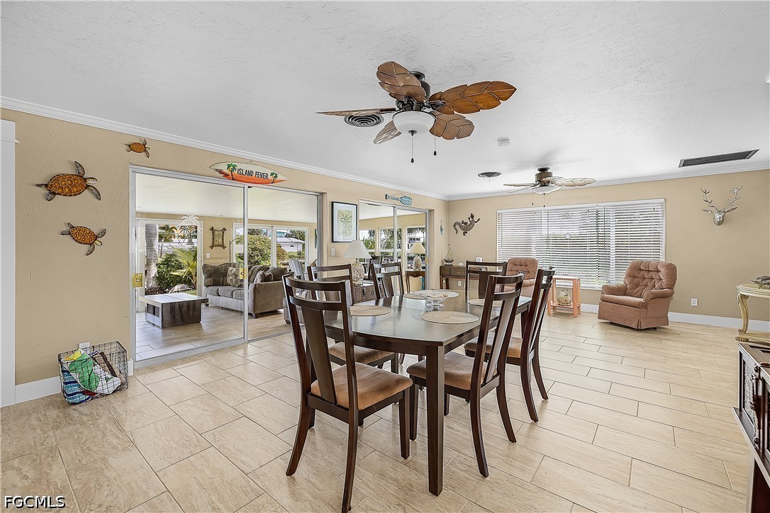DiningArea