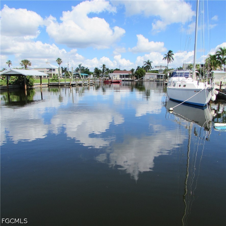 Dock