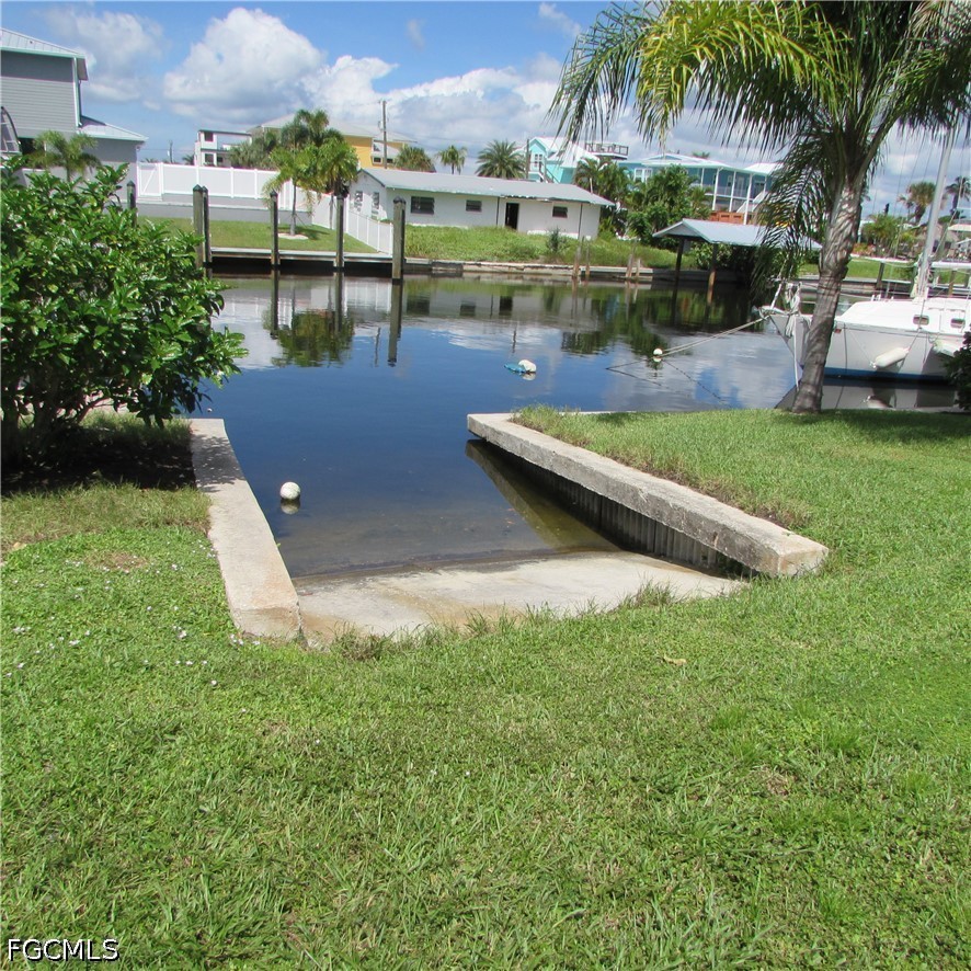 Dock