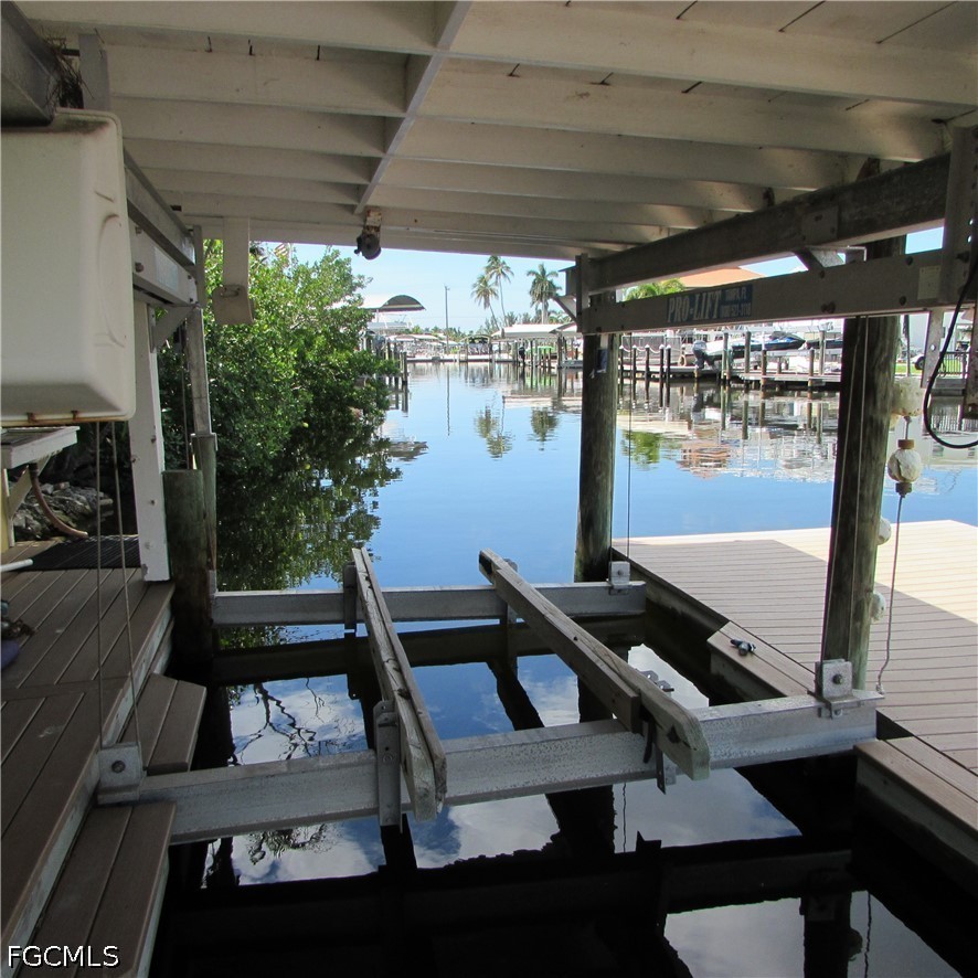 Dock