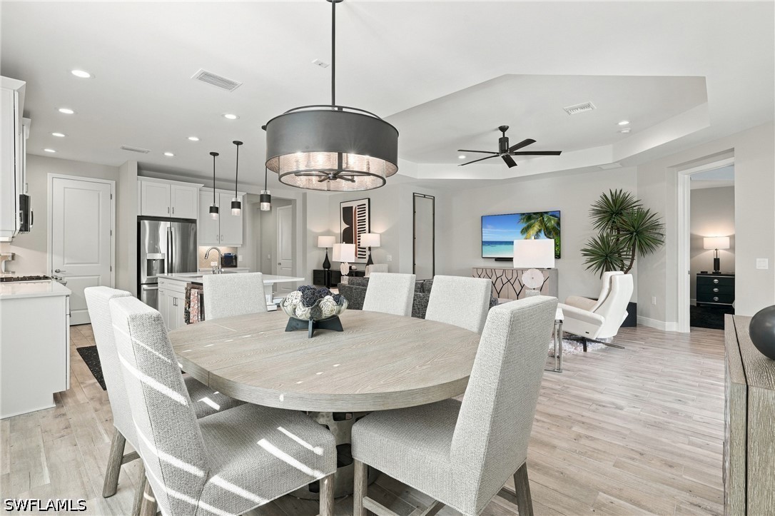 DiningArea