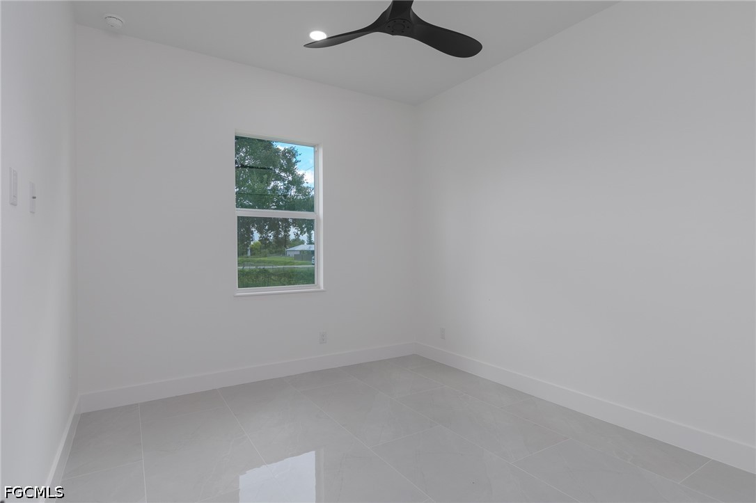 100 Denis, Lehigh Acres, FL 33971