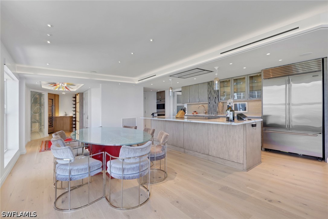 DiningArea
