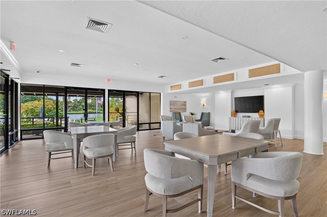 DiningArea