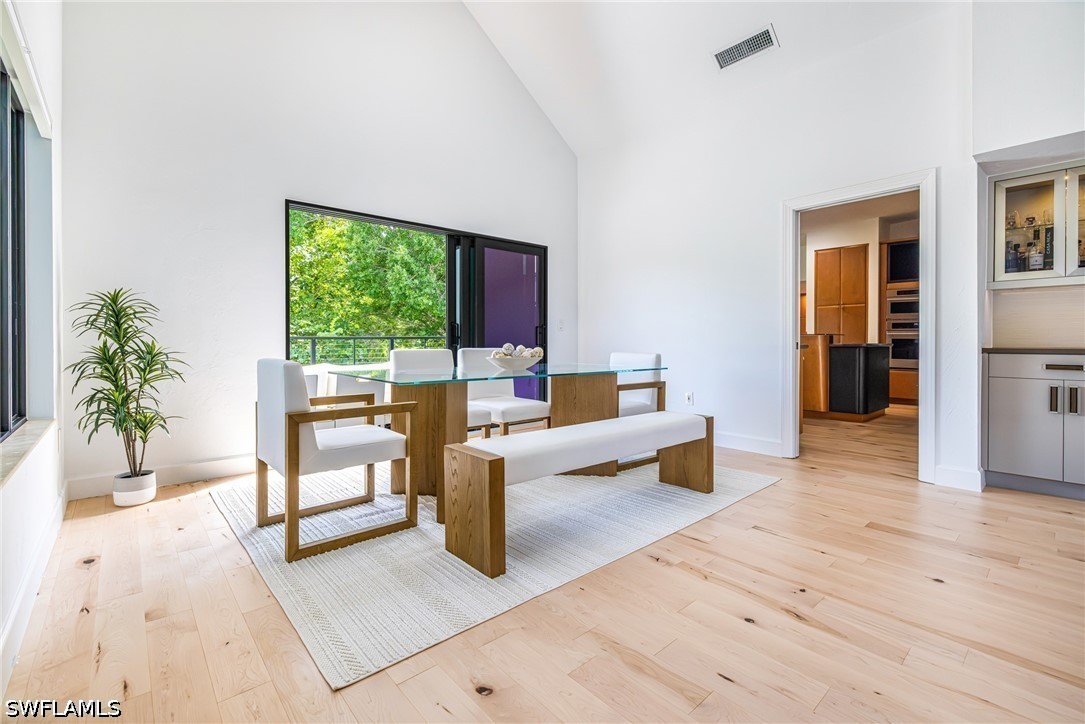 DiningArea