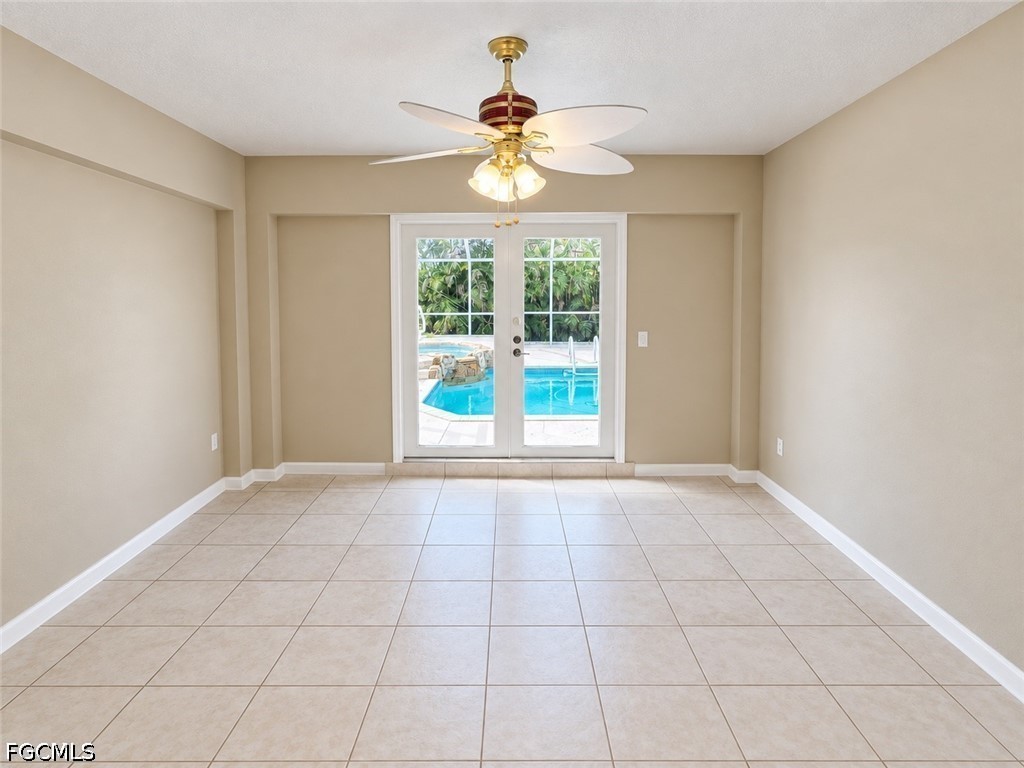 428 5th, Cape Coral, FL 33991