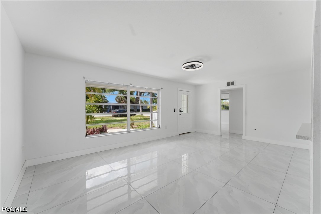 1637 Winkler, Fort Myers, FL 33901