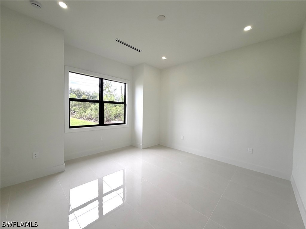 4222 18th Ave NE, Naples, FL 34120