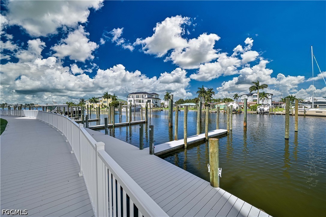 Dock