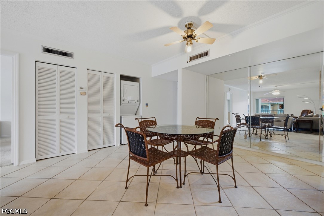 DiningArea