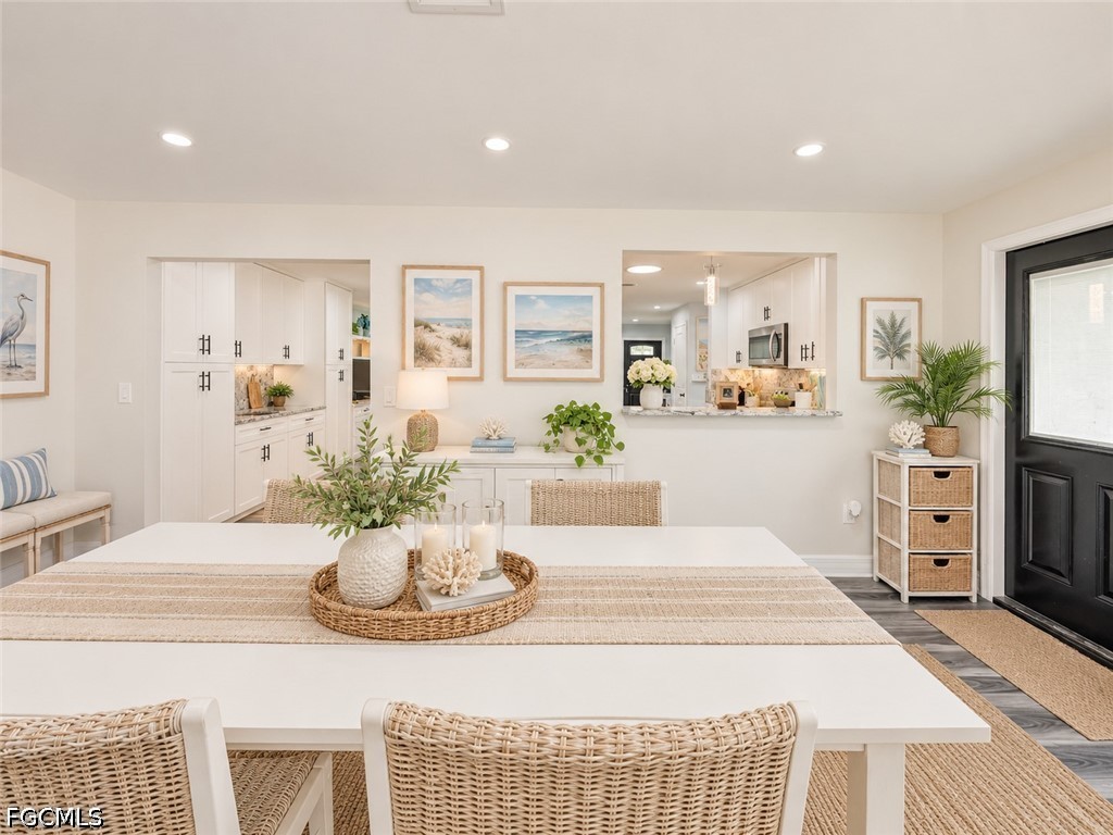 DiningArea
